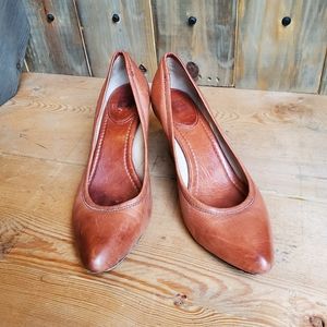 Frye Regina Pump